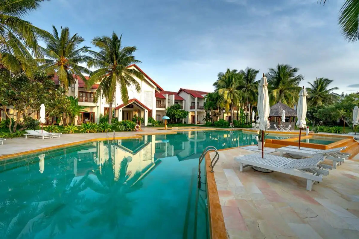 Pool Decks & Patios in Laredo, TX